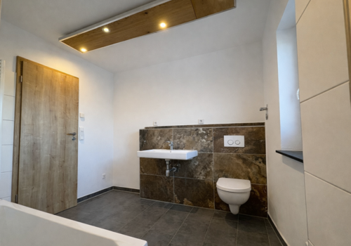 Bad Blick zum Waschbecken