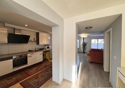 Wohnung EG mit Einbauküche