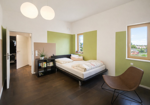Großzügiges Schlafzimmer 2