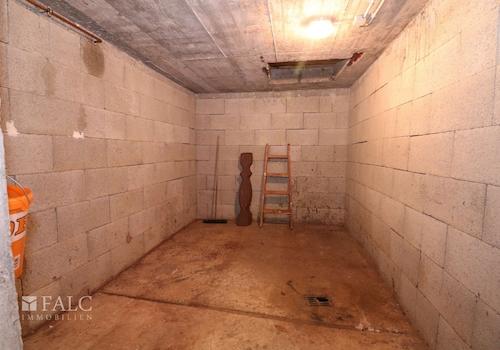 UG Holzabwurf Garage