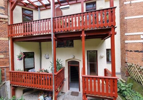 Hintere Gartenansicht