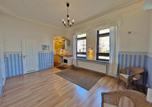 Property thumbnail 11