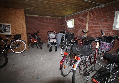Fahrradschuppen