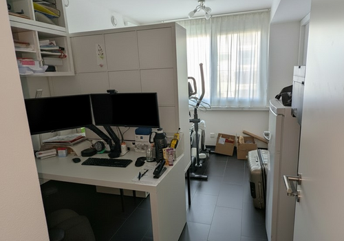 Arbeits-/Kinder-/Gästezimmer