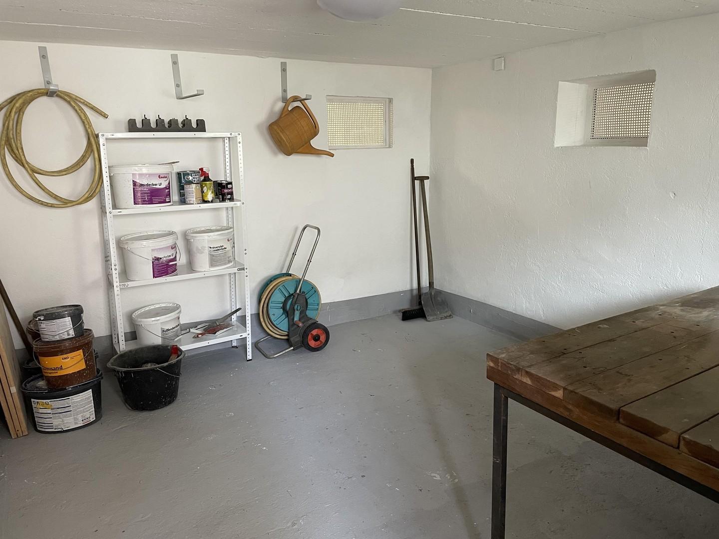 Keller 5 für Geräte