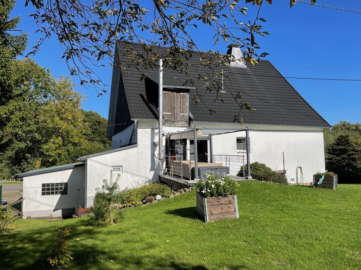 Haus zur Gartenseite