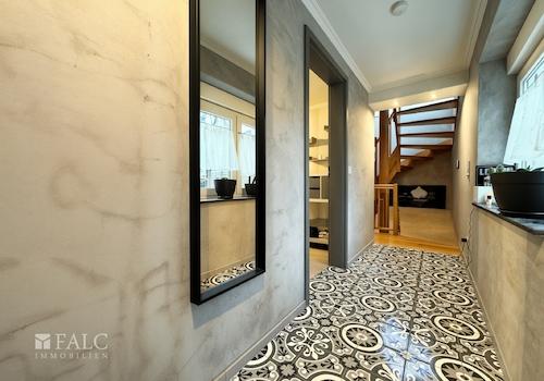 Eingang - (KI generiert)