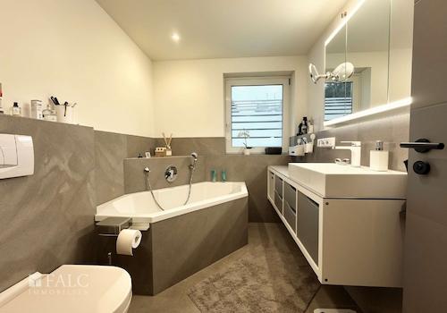 Badezimmer - (KI generiert)