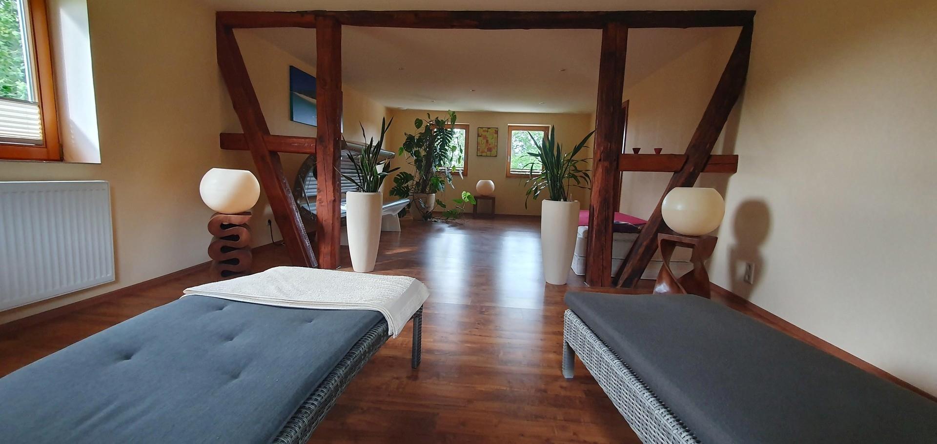 Ruheraum mit Solarium OG