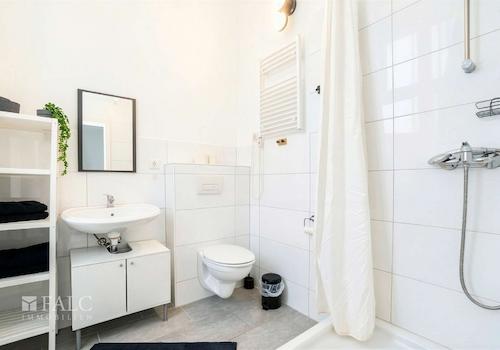 Badezimmer 2.Obergeschoss links