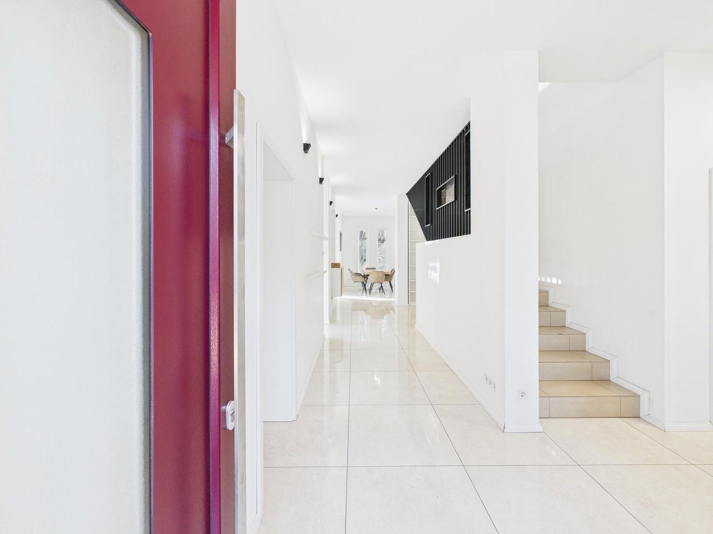 Hauseingangsbereich und Flur