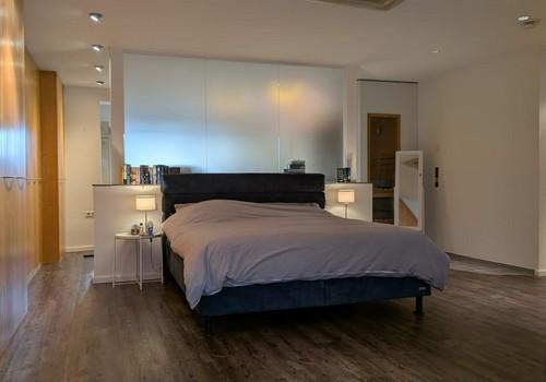 Schlafzimmer (Eltern)