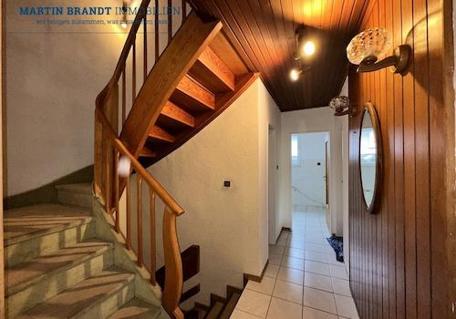 Treppenaufgang (Haus 1)