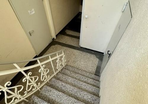 Treppenhaus Sicht zum EG/Eingang