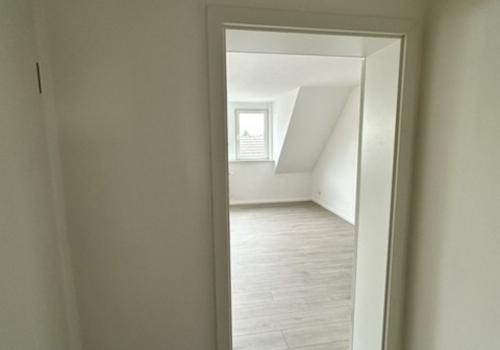 Beispiel Wohnung DG renoviert