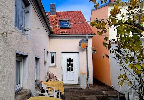 Rückansicht mit Anbau