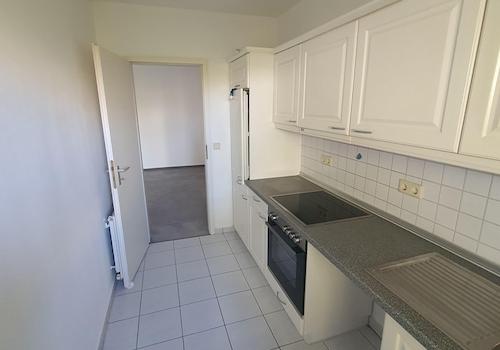 Küche - Blick zum Essbereich