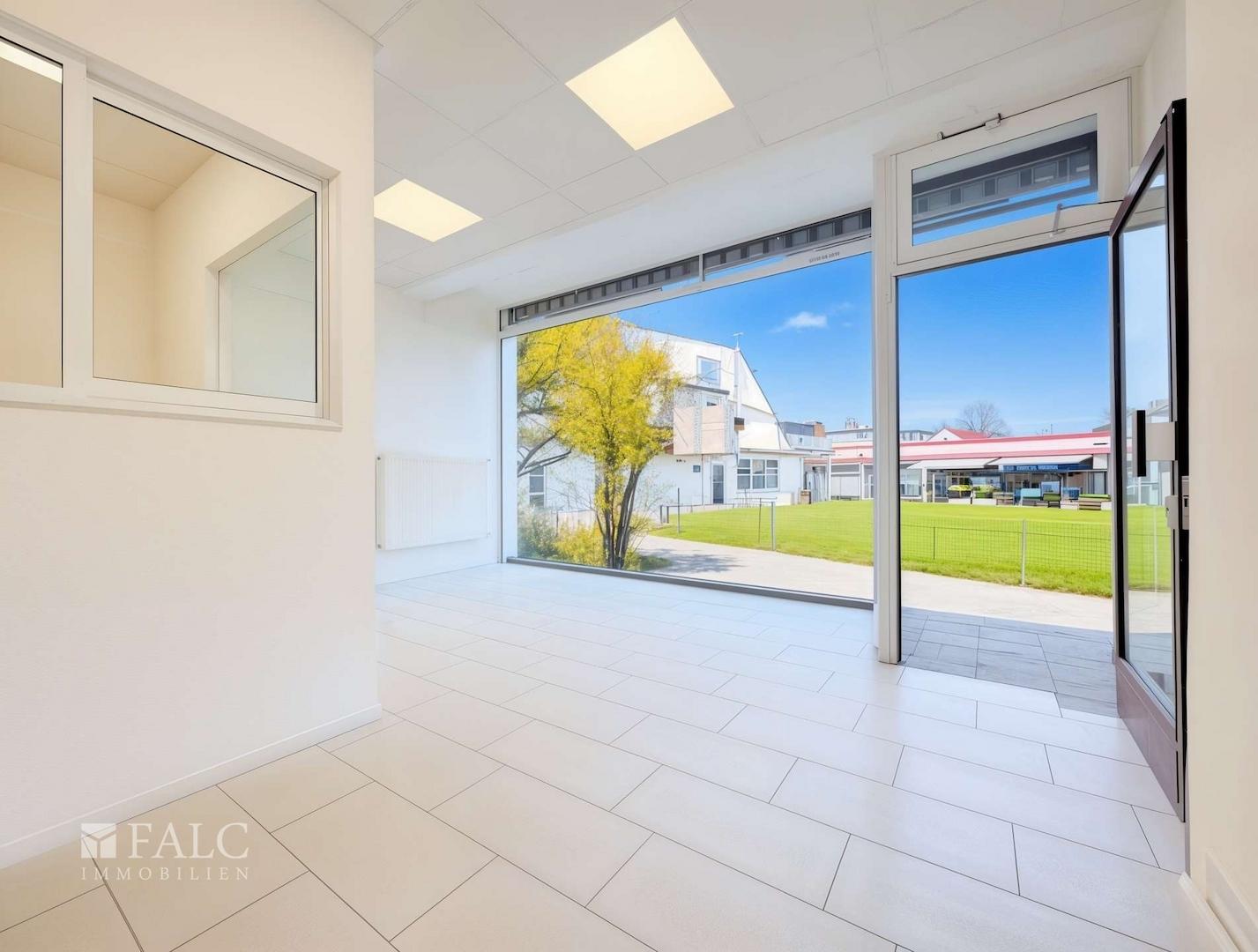 Fensterfront - (KI generiert)