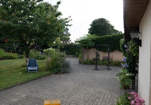 Innenhof zu den Garagen