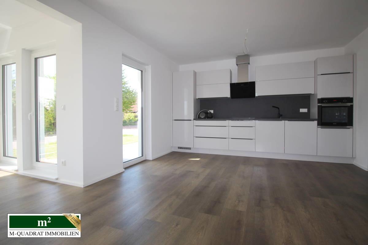 Markenküche mit Terrassenzugang