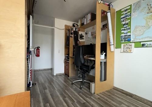 Büro / Kind