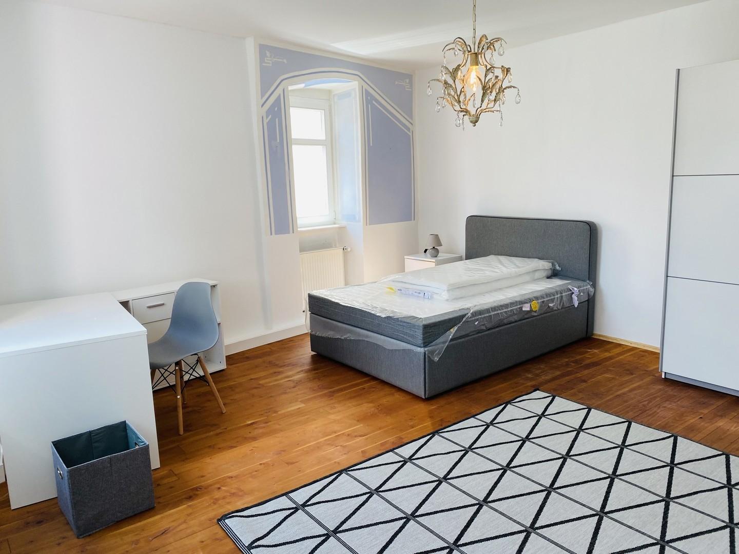 Vollausgestattet Zimmer