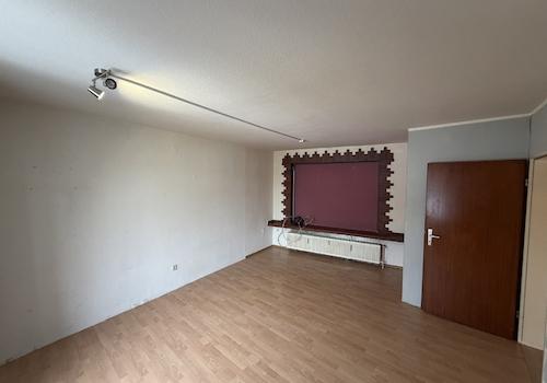 Zimmer Maisonette links