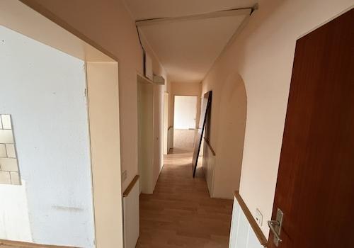 Flur Maisonette links