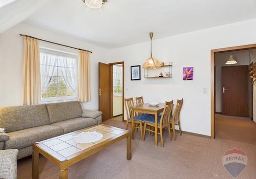 Wohnzimmer Wohnung 6