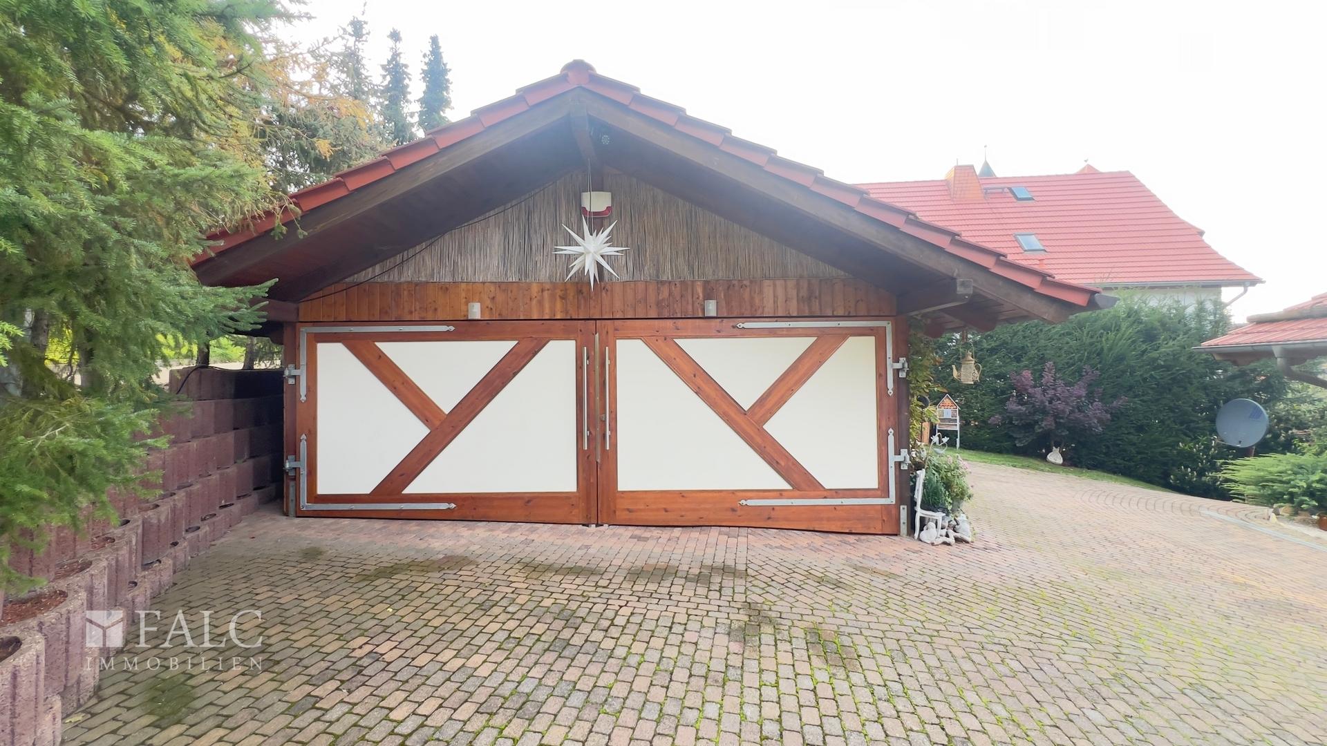 Doppelgarage 