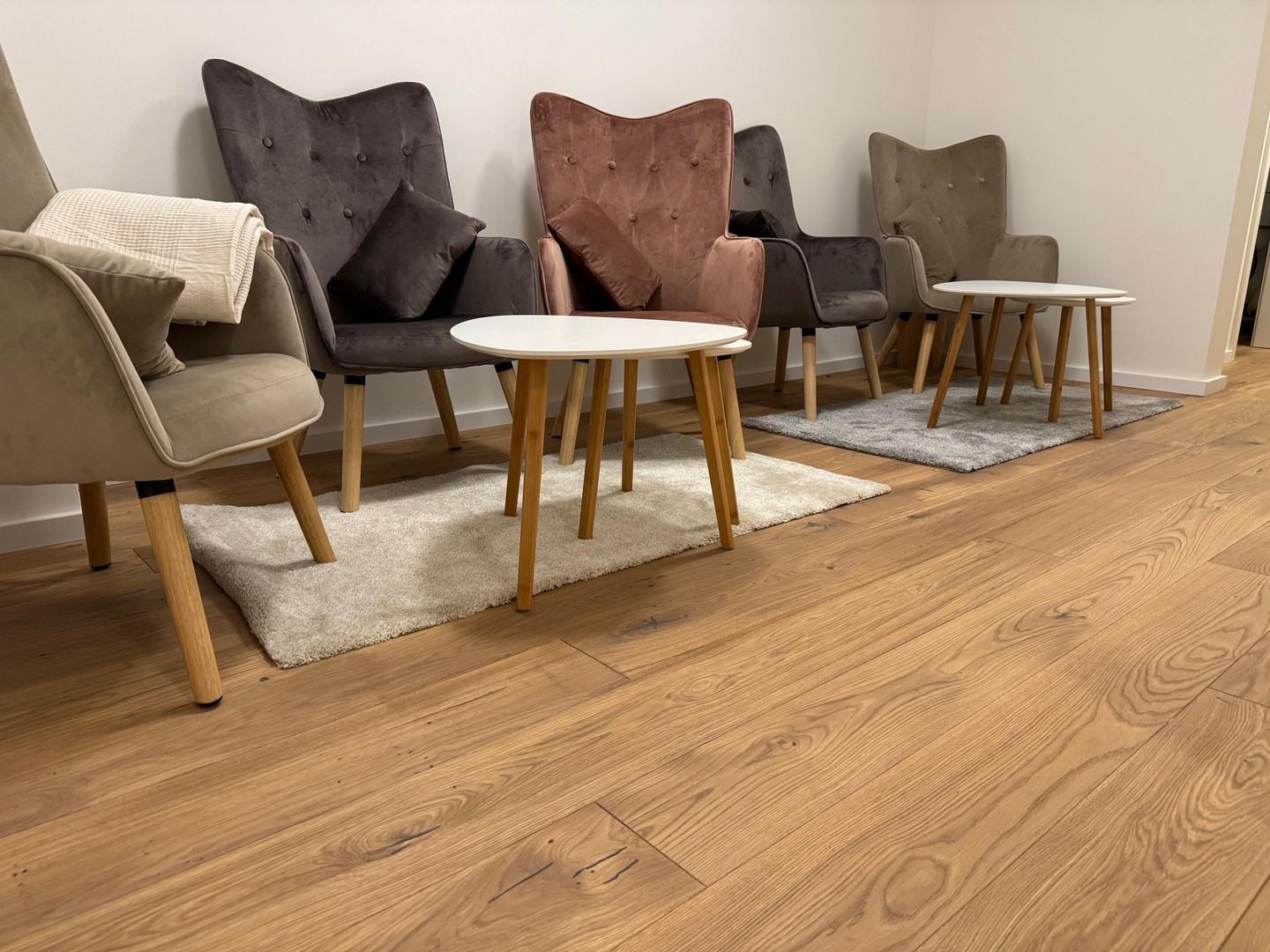 Lounge, Fernsehzimmer