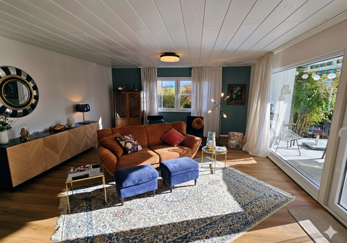 Großzügiges Wohnzimmer