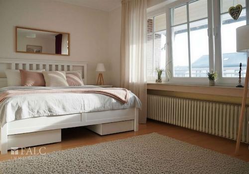 Schlafzimmer Haupthaus - (KI generiert)