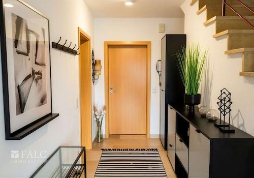 Flur Haupthaus - (KI generiert)