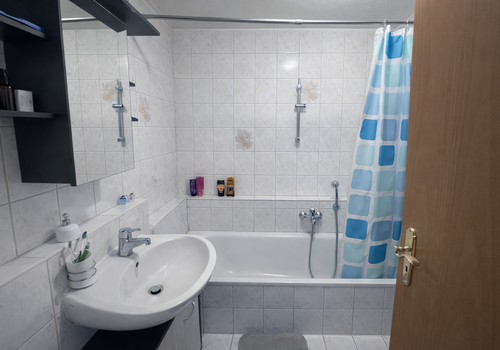 Blick in das Badezimmer