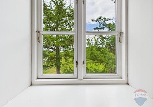 CAM02506G0-PR0165-STILL098