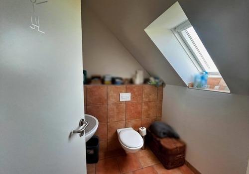 Getrennte WC Räume im DG