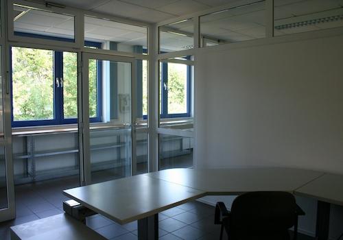 Büro Flachdachgebäude