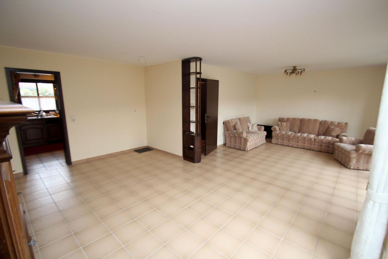 04 EG Wohnzimmer (2)