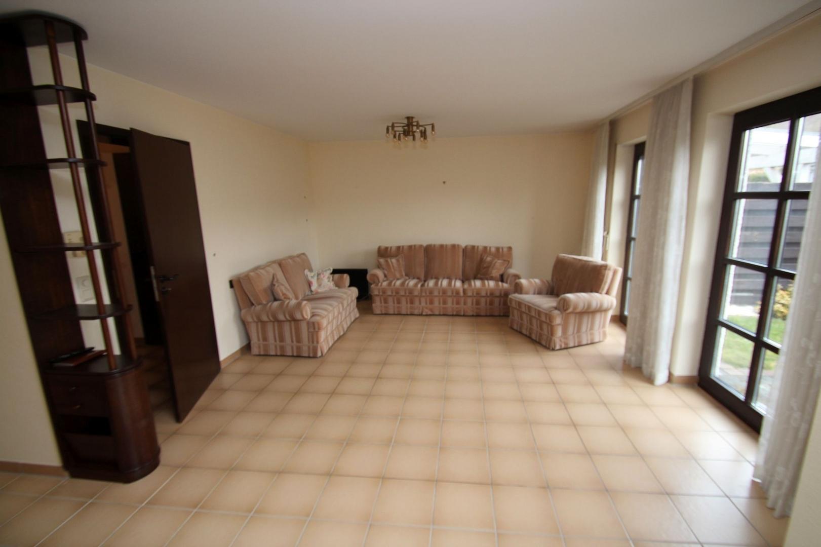 04 EG Wohnzimmer (3)