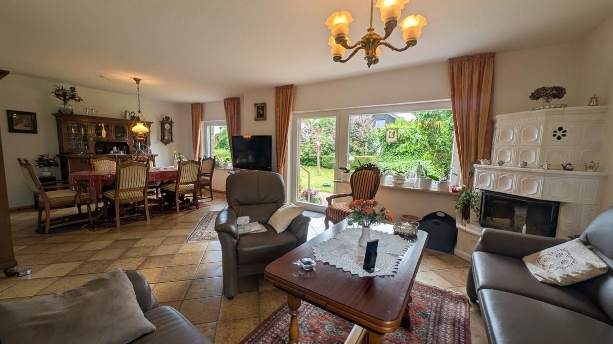 Wohnbereich mit Kachelofen