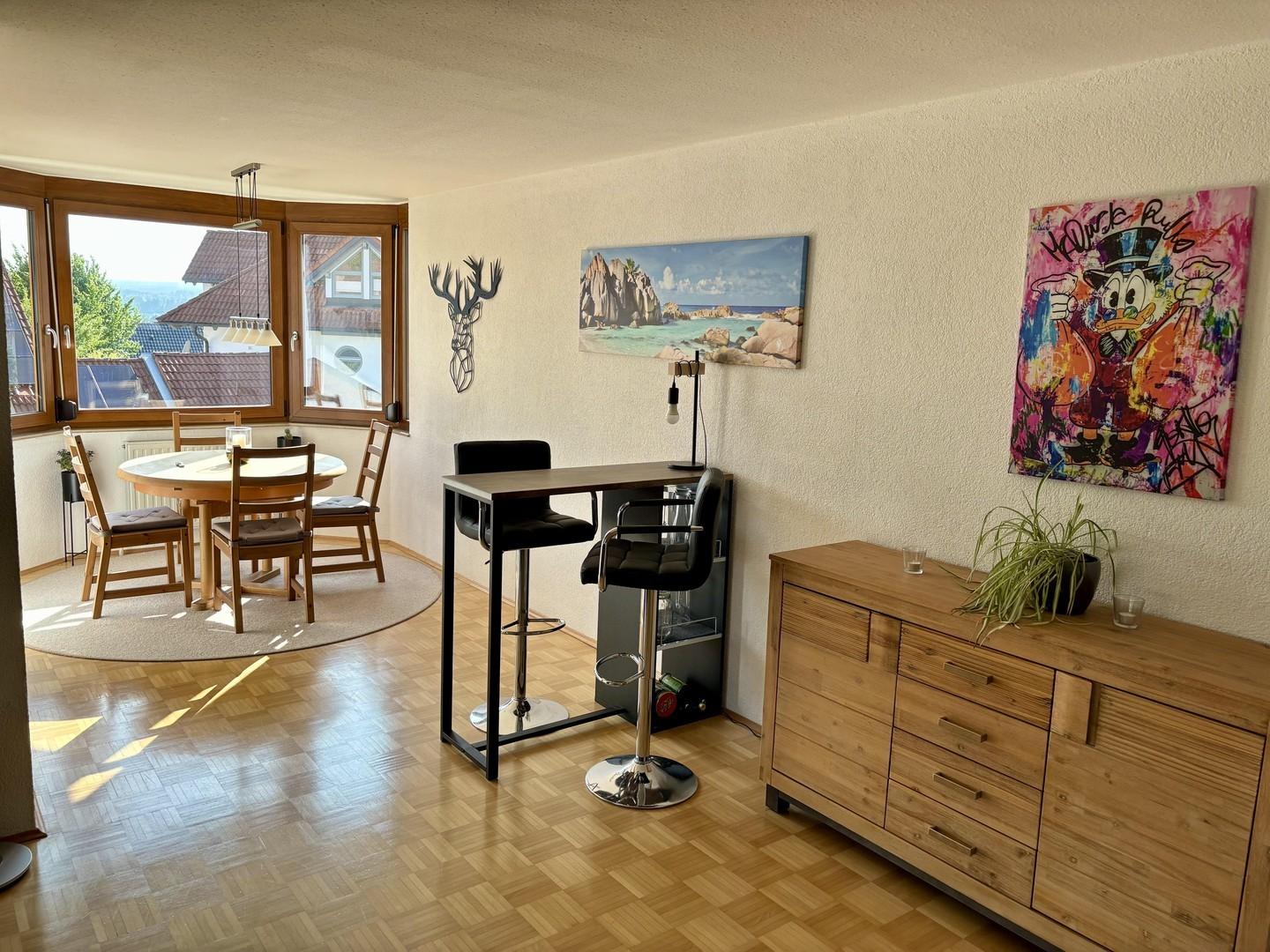 Wohnzimmer Blick auf Erker