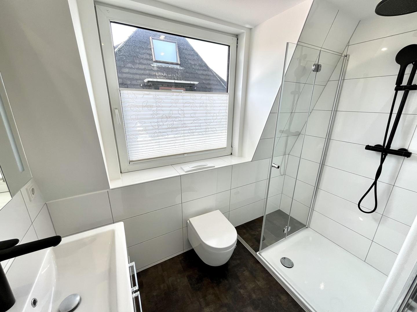 Duschbad-WC