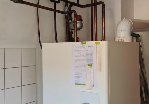 Heizungsanlage mit Warmwasserspeicher