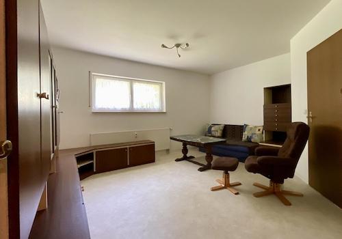 Zimmer 1 Souterraine