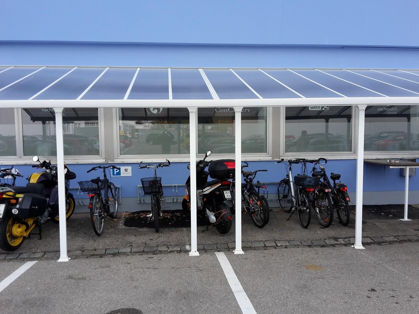 Fahrradabstellplatz überdacht