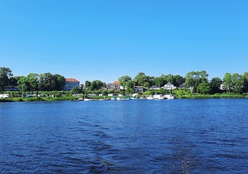Blick von der Eider auf Stapel