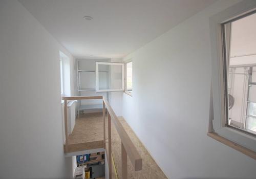 Treppenaufgang zum Lagebreich im OG