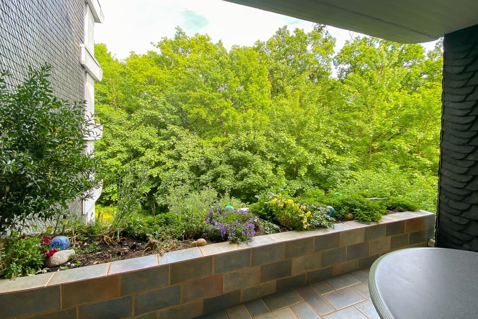 Loggia mit Waldblick