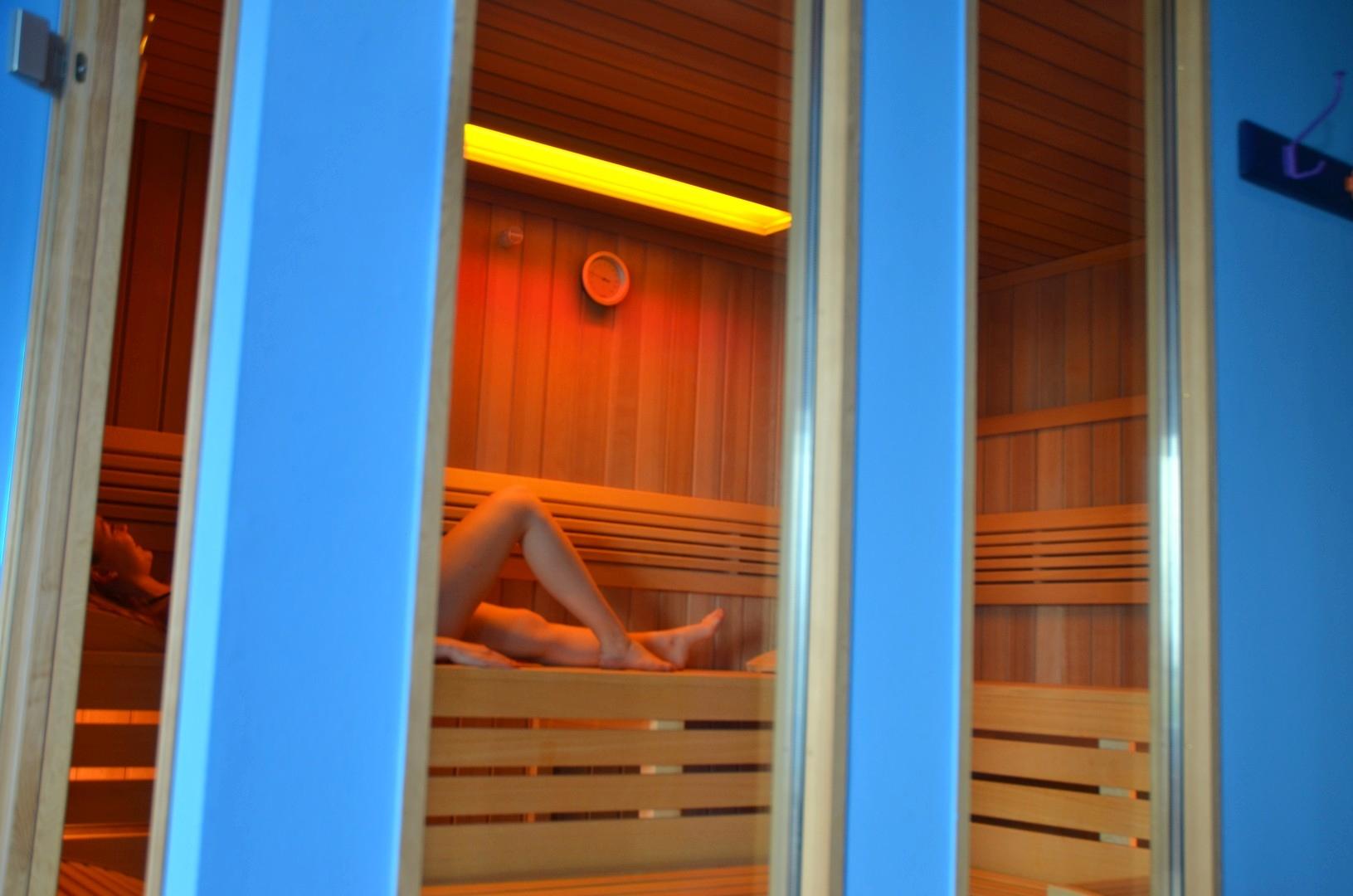 Sauna mit Farblicht